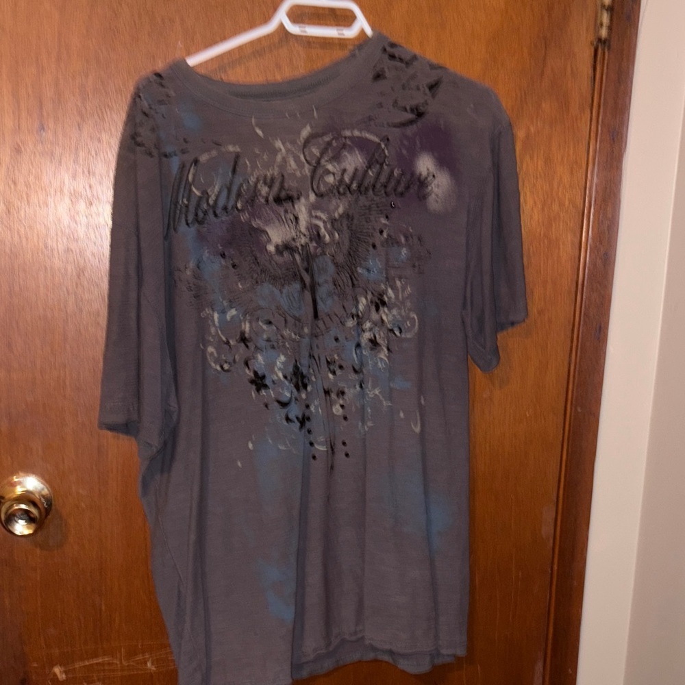 Modern Couture Men's Graphic Tee - Gray